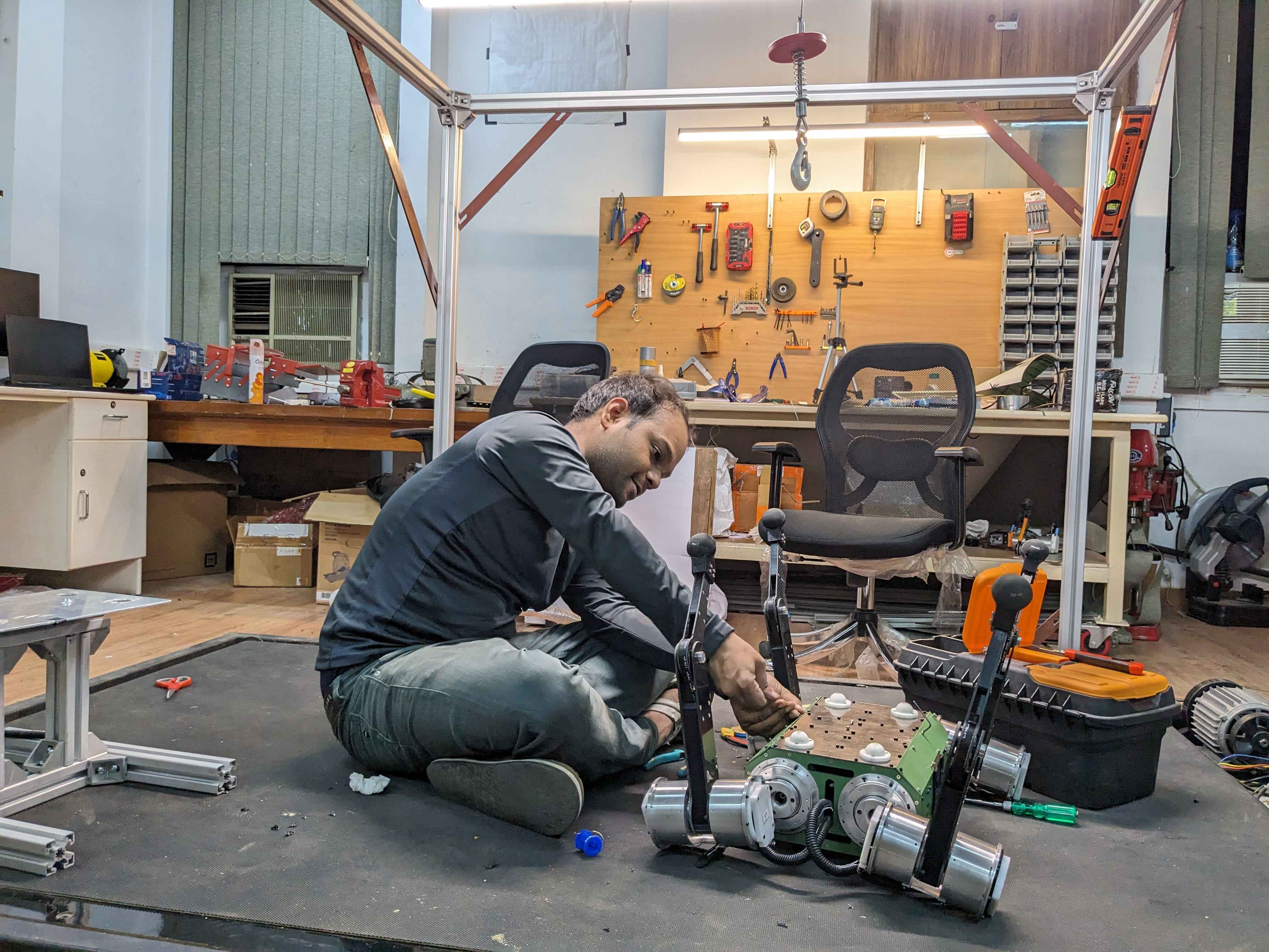 Avinash in laboratory